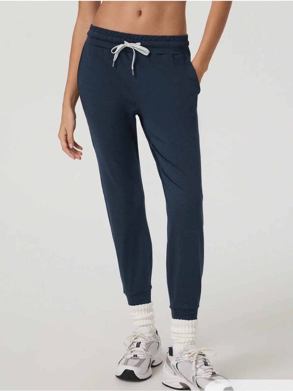 Green Vuori Drawstring Jogger Pants